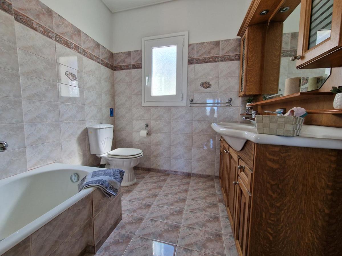 Villa Liana : Luxury Villa With Fantastic Sea View, Near Airport Pórto Ráfti Exterior photo