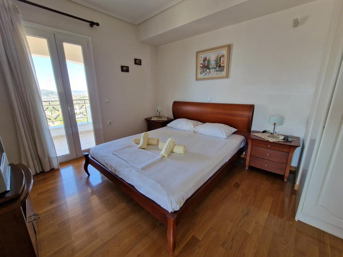 Villa Liana : Luxury Villa With Fantastic Sea View, Near Airport Pórto Ráfti Exterior photo
